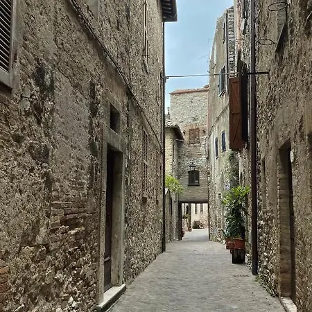 Il Castello Apartment *