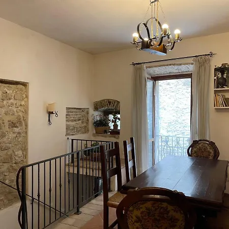 Il Castello Montecchio (Terni)
