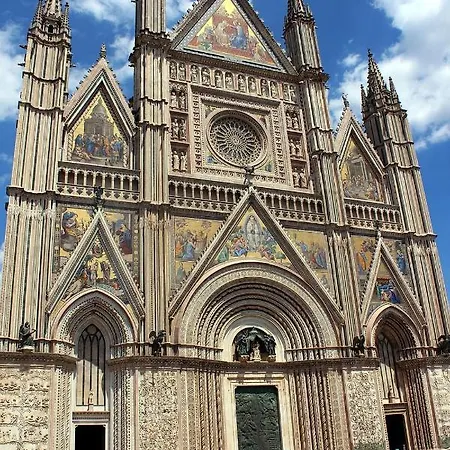 Il Castello شقة